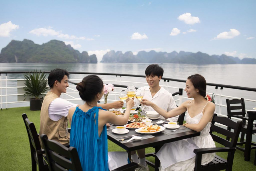 Beste dagcruise in Bai Tu Long Bay- La Muse Cruise