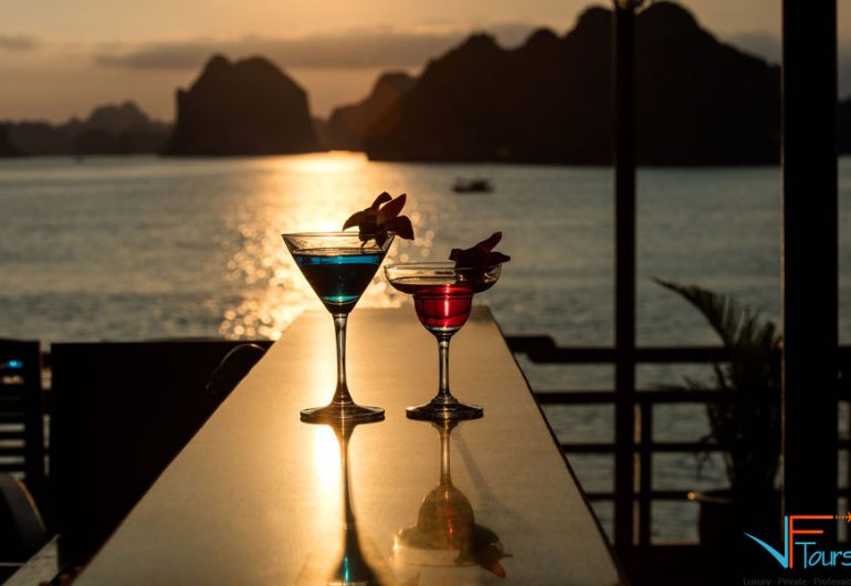 croisières pélican visite de la baie d'halong