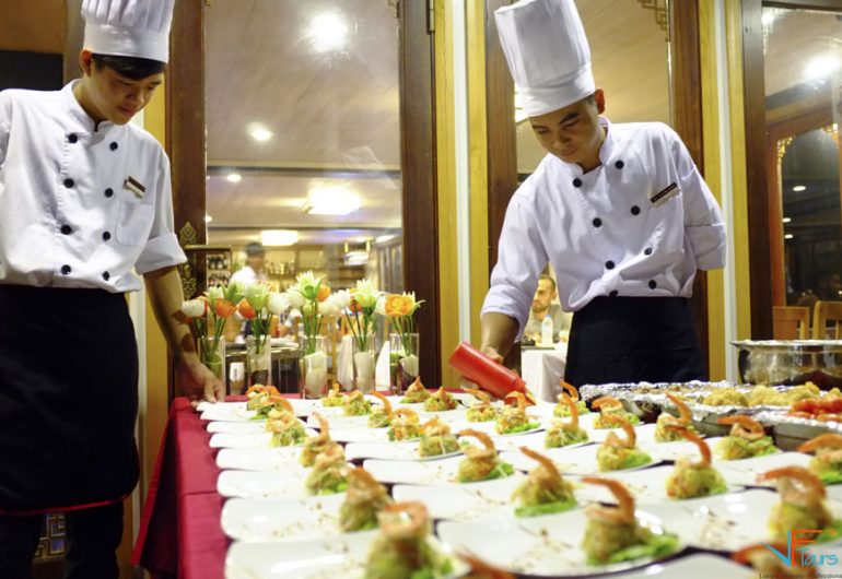 croisières pélican visite de la baie d'halong