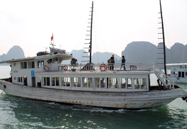 halong bay 1 day tour from Hanoi with lowest price