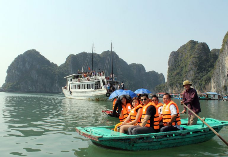 bahía mixta 1 tour de un día desde Hanoi con el precio más bajo