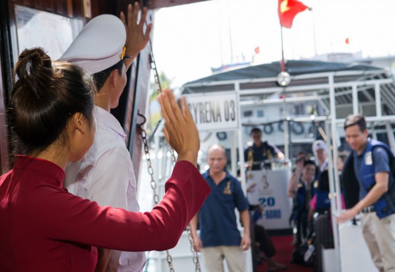 la benvinguda a Syrena creuers creuers de Syrena Halong Bay Vietnam paquets turístics