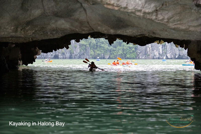 Kayak-Orchid Cruises Baia di Halong- Crociere di lusso a Halong nella baia di Lan Ha