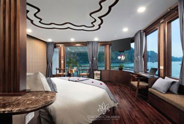 Suite Eksklusif Anggrek dengan teras pribadi- Anggrek Cruises Teluk Halong- Pesiar Halong Mewah Teluk Lan Ha