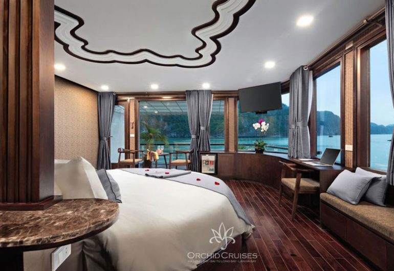 Suite Exclusiva Orquídea con terraza privada- Cruceros de orquídeas Bahía de Halong- Cruceros de lujo en Halong por la bahía de Lan Ha