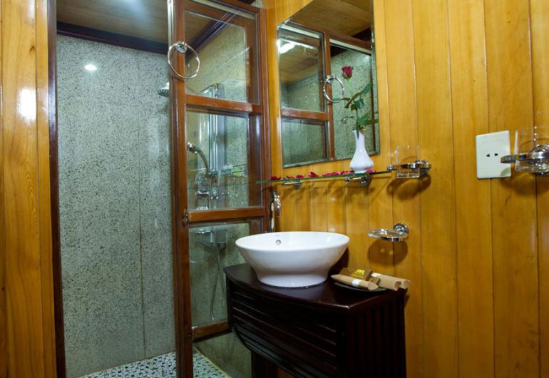 salle de bain-croisière premium Golden Lotus