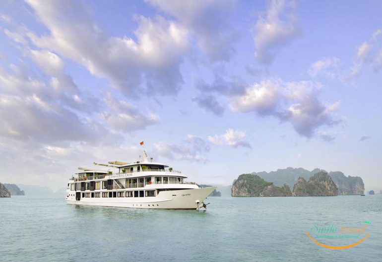 Athena Royal Cruises - Bai Tu Long- Halong-Bucht - Lächeln reisen