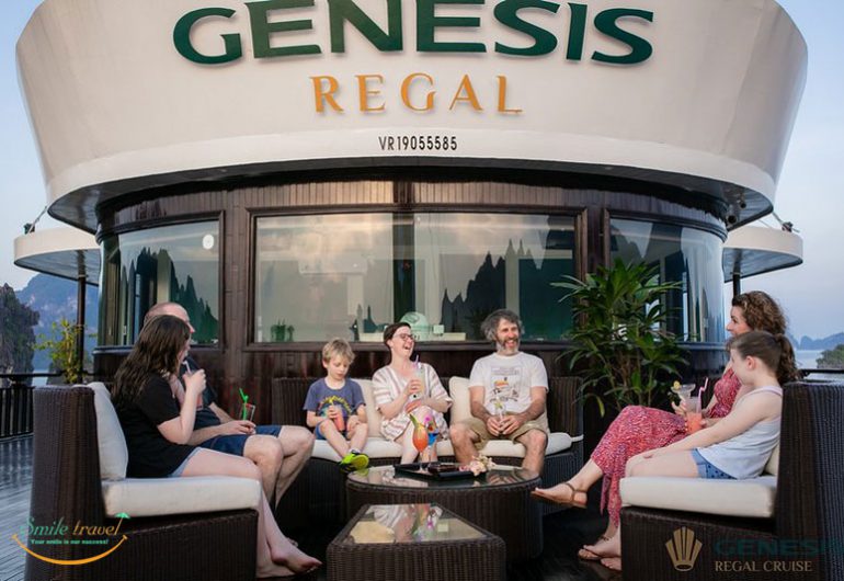 Die Genesis Regal ist eine brandneue, hervorragende Luxuskreuzfahrt in der Bucht von Halong-Lan ha