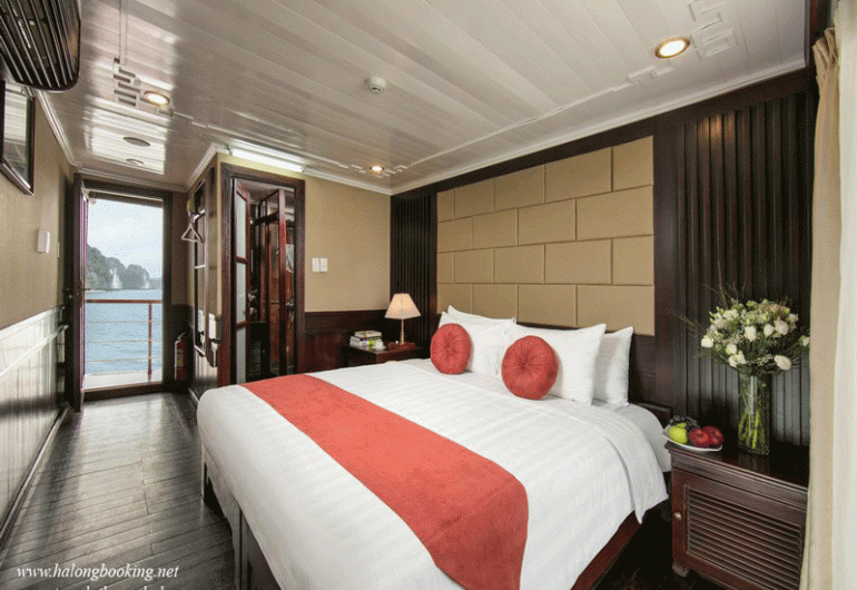 Majestic Cruise Halong Bay- Sorriso di viaggio, Call +84 941 776 786