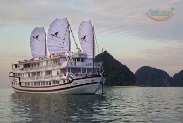kenmerkende koninklijke cruise halong- glimlach reizen
