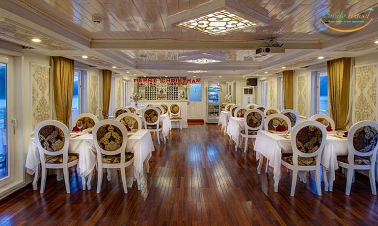 signature royal cruise halong- sourire voyage