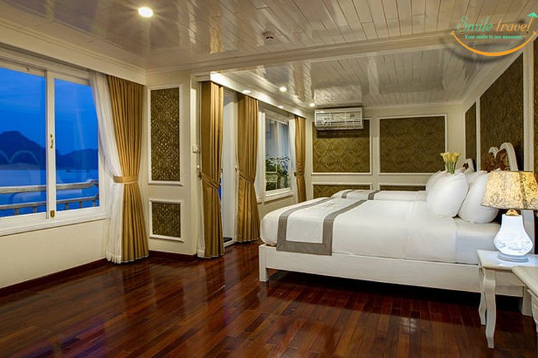 kenmerkende koninklijke cruise halong- glimlach reizen